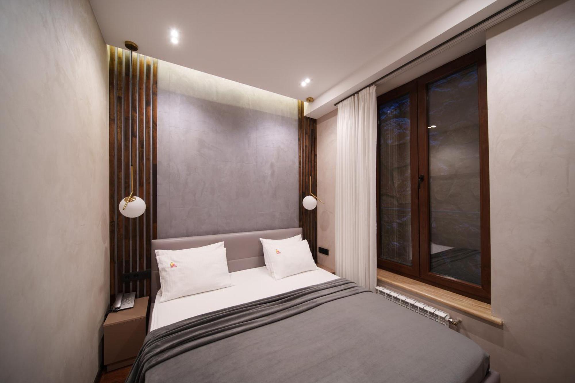 Arch Apart Hotel Ереван Стая снимка