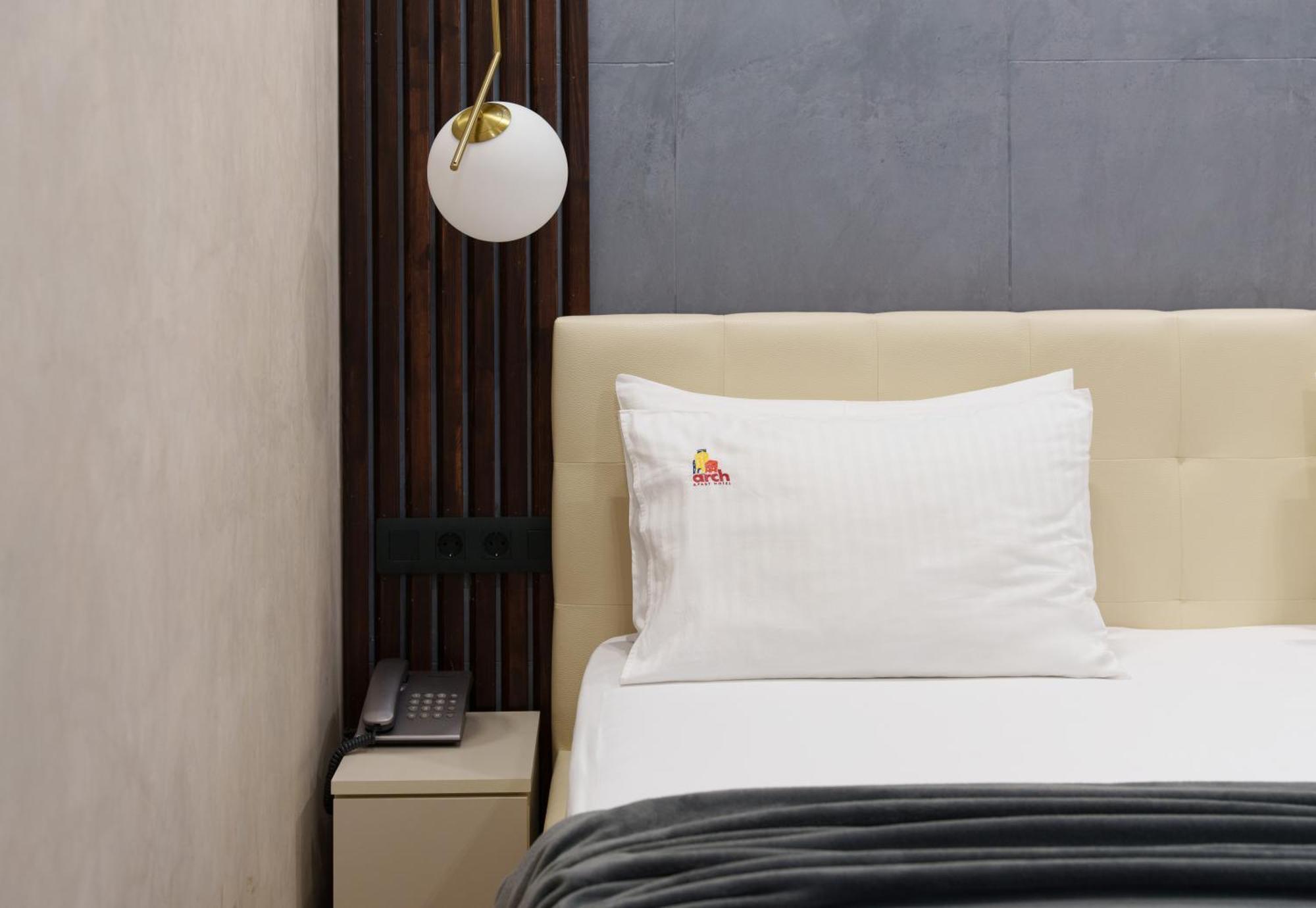 Arch Apart Hotel Ереван Стая снимка